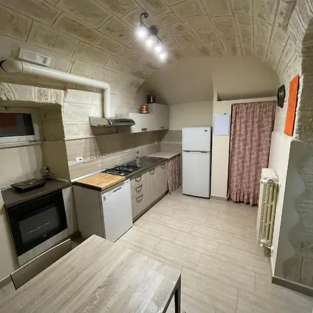 Casa Della Luna Барі